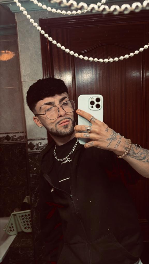 Chico busca chica en Madrid: 