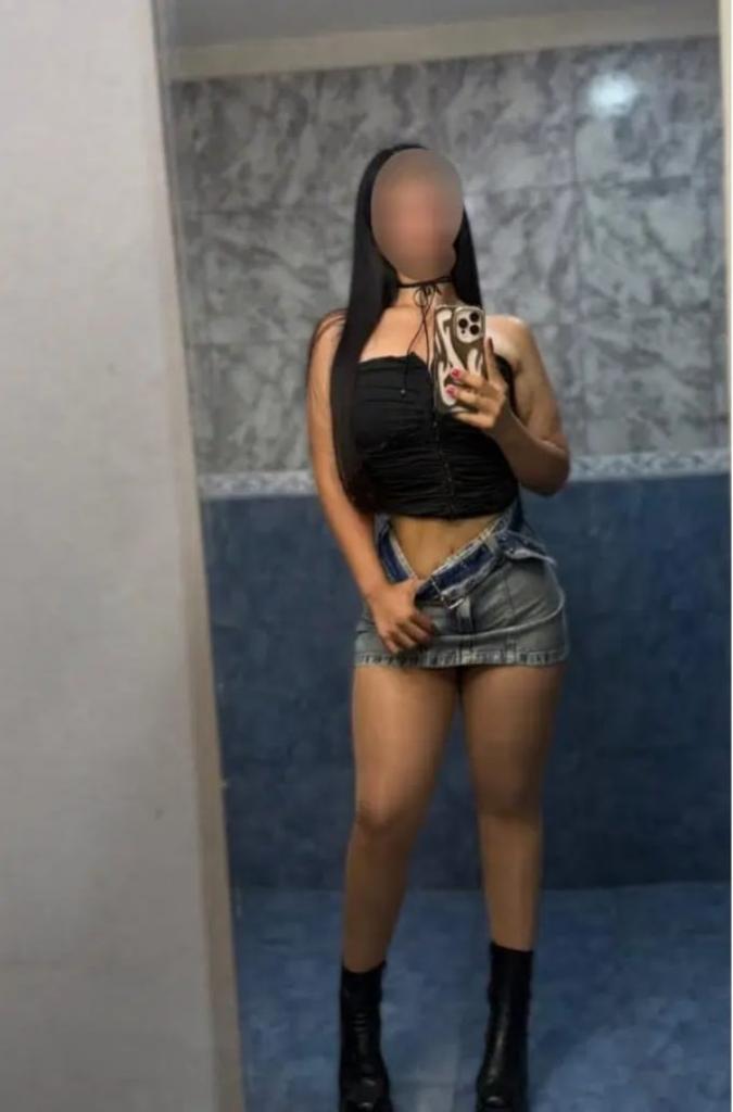 Chica busca chico en Sevilla: 