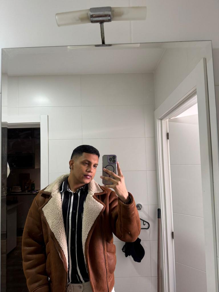 Chico busca chica en Asturias: 