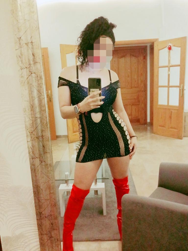 Chica busca chico en Granada: 