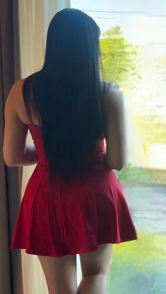 Chica busca chico en Menorca: Chica busca chico