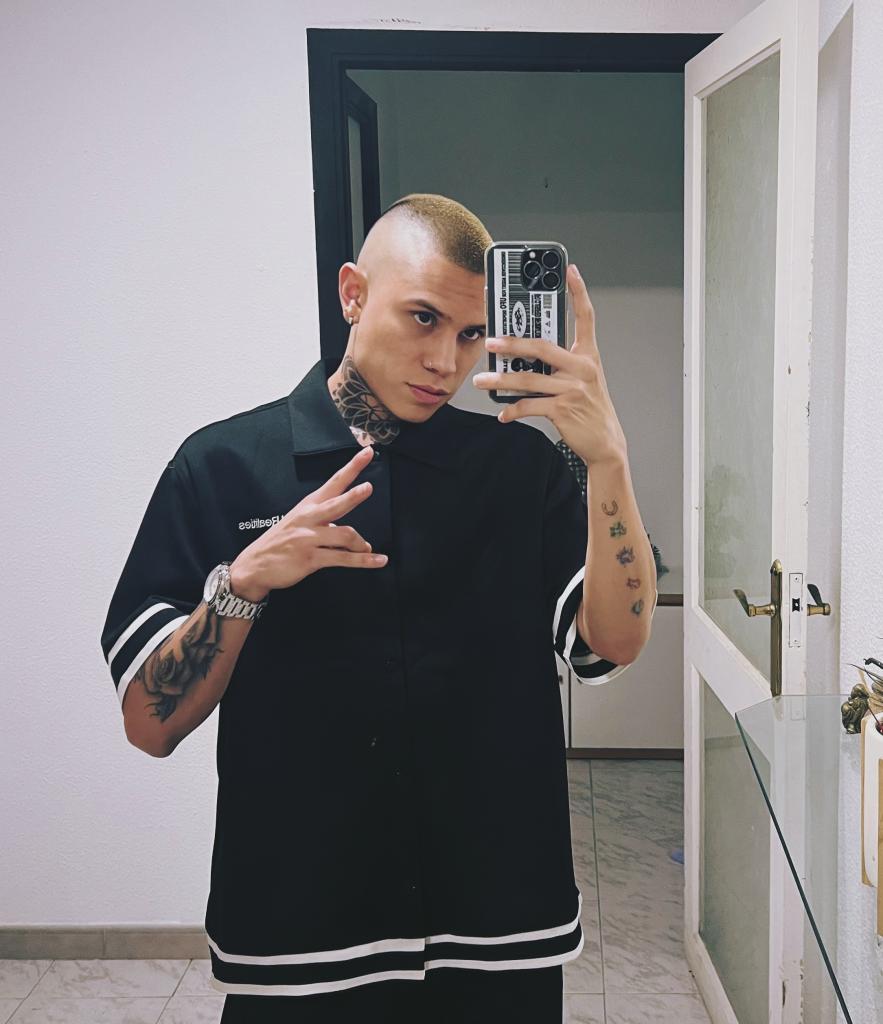 Chico busca chica en Mallorca: 