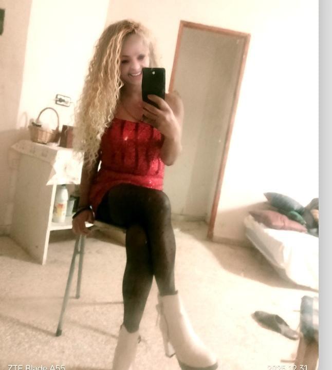 633085495: Chica busca chico en Valencia