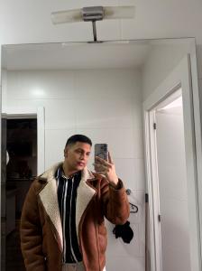 627371929: Chico busca chica en La Coruña