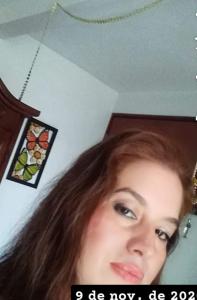 663051742: Chica busca chico en Barcelona