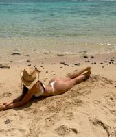 613830783: Chica busca chico en Gerona