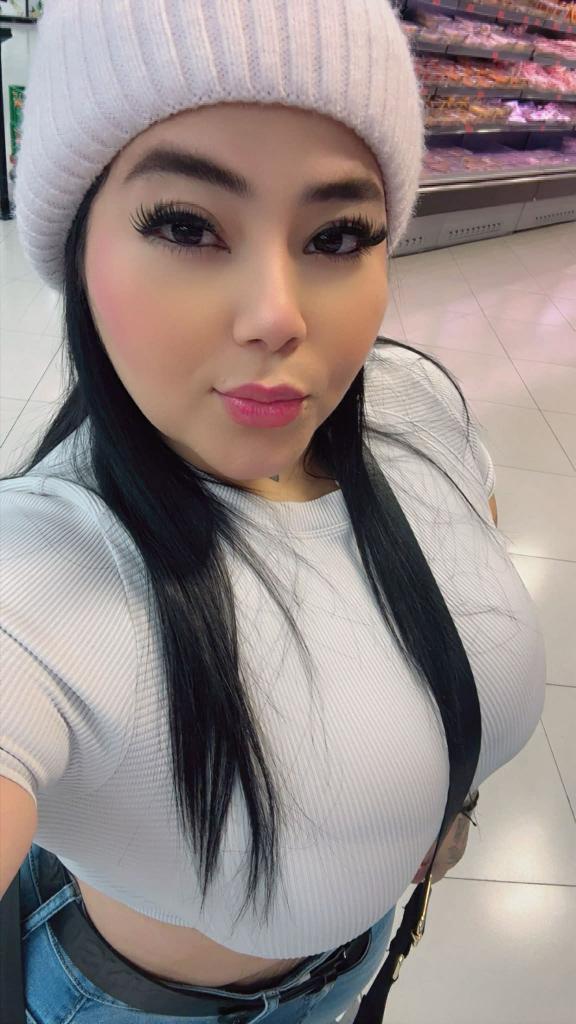 Chica busca chico en Huelva: 