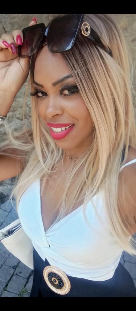 Chica busca chico en Barcelona: 