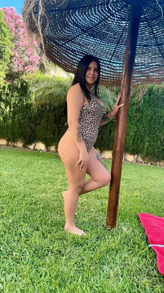604306386: Chica busca chico en Málaga