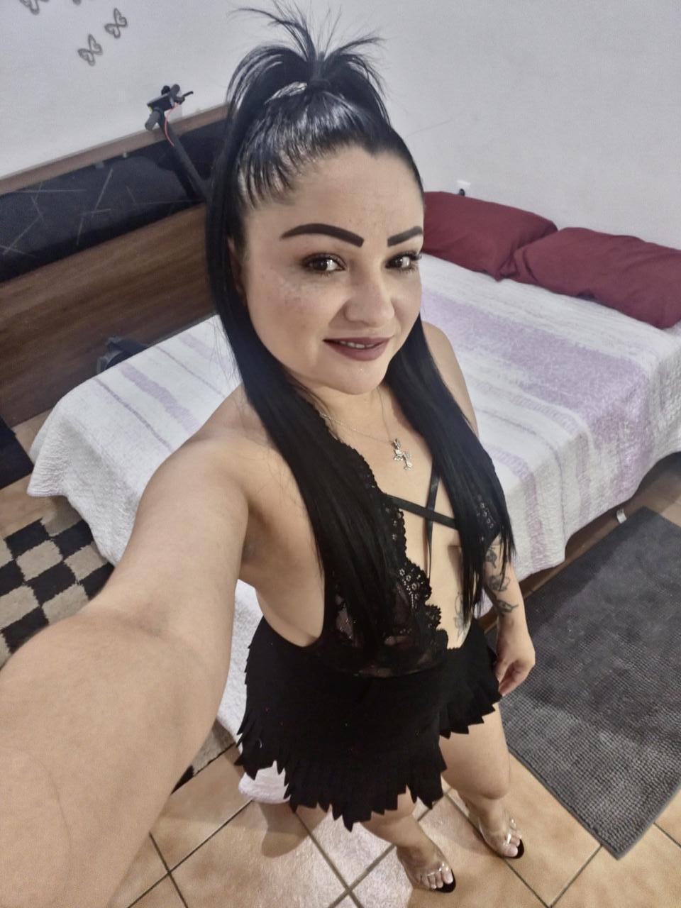 624836934: Chica busca chico en Sevilla