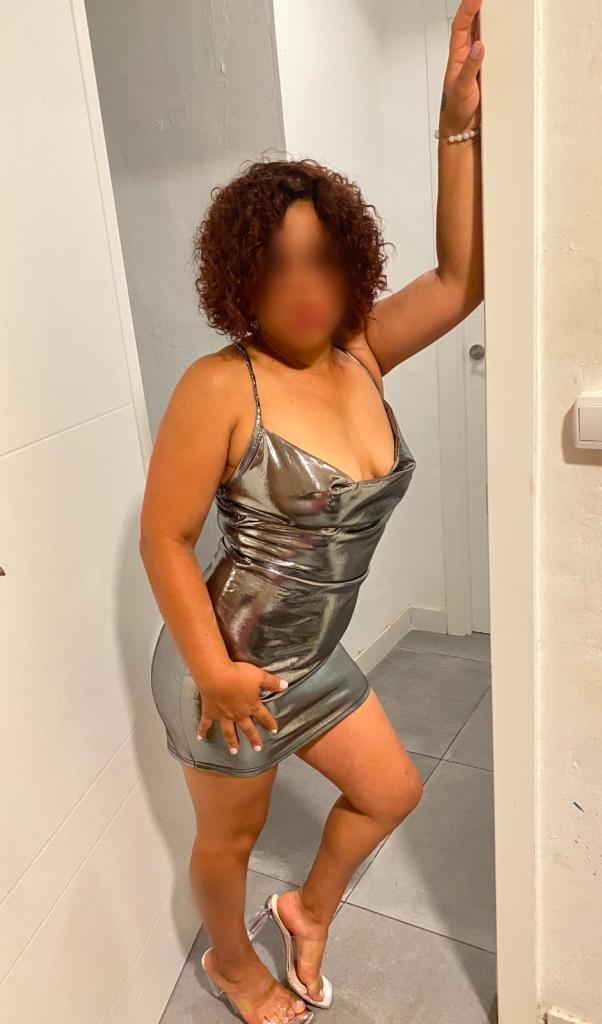 663340526: Chica busca chico en Granada