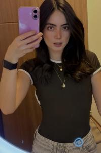 611387634: Chica busca chico en La Coruña