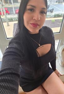 633687749: Chica busca chico en Barcelona