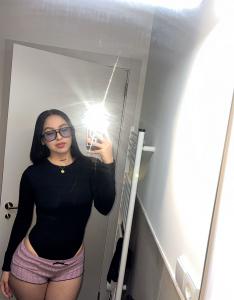 611318465: Chica busca chico en Córdoba