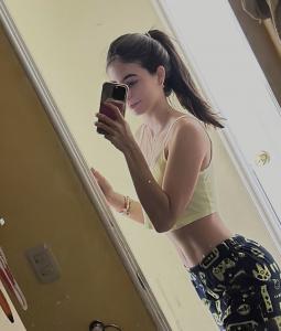 611387634: Chica busca chico en La Coruña