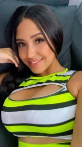742011840: Chica busca chico en Cuenca