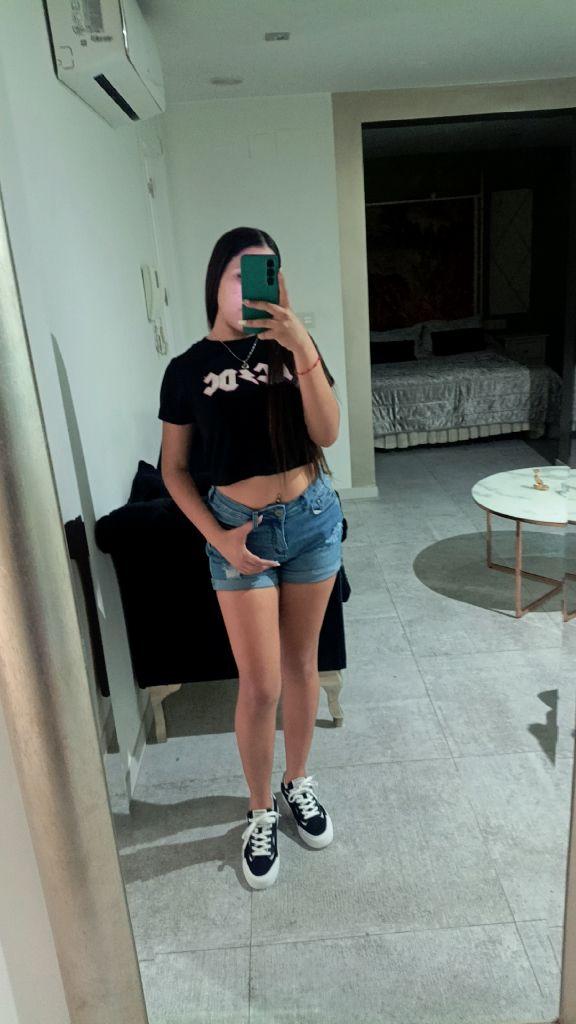 672816736: Chica busca chico en Granada