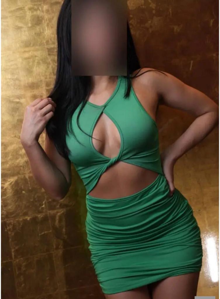 672511147: Chica busca chico en Málaga