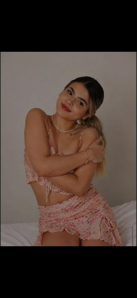 643291683: Chica busca chico en Ibiza