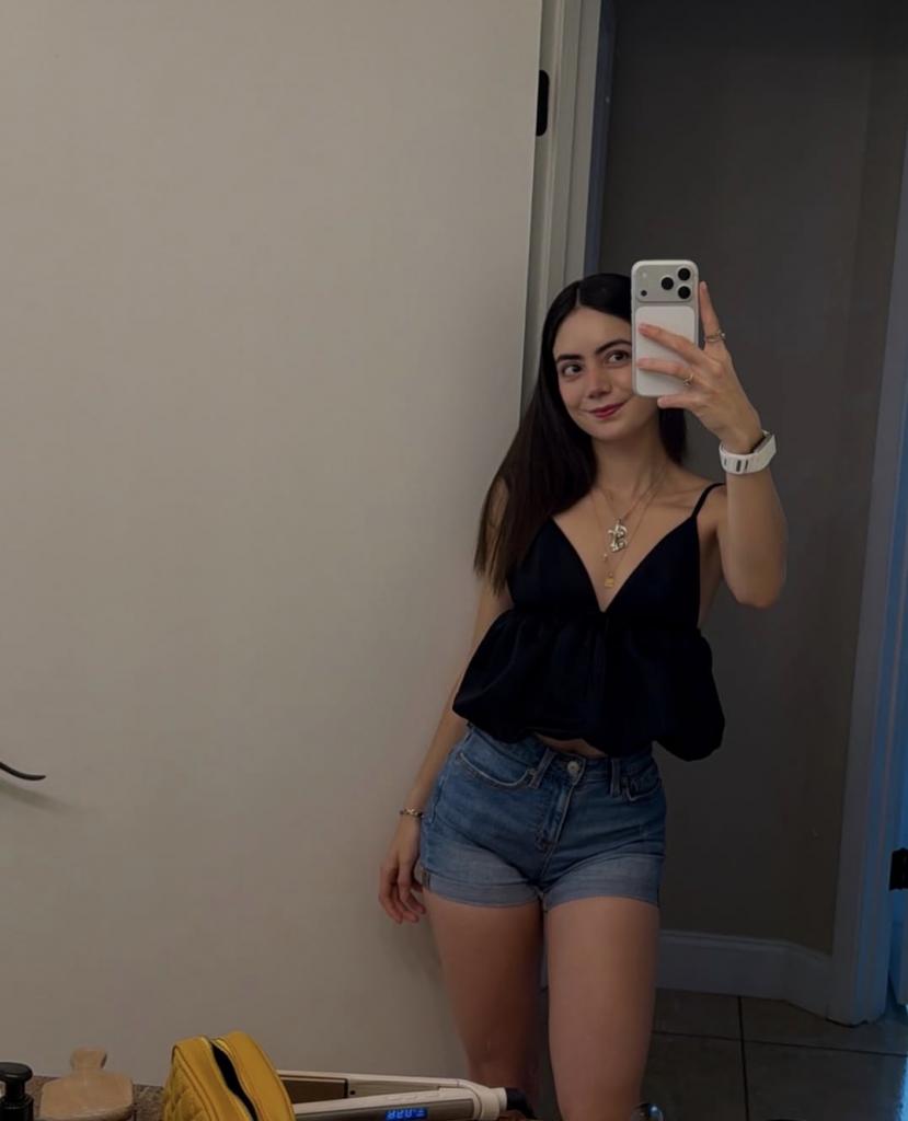 611387634: Chica busca chico en La Coruña