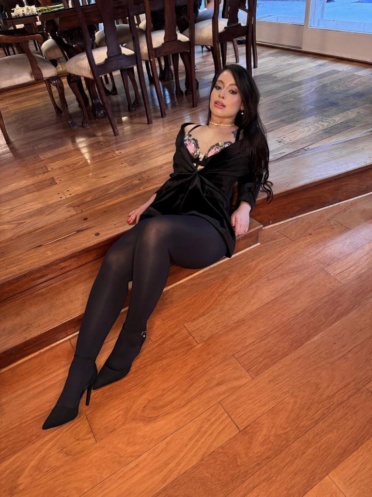 617489187: Chica busca chico en Zaragoza