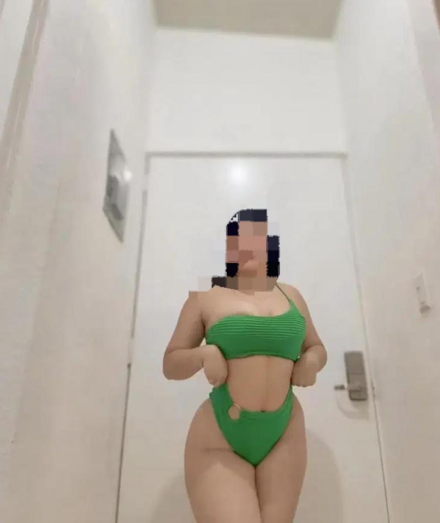 Chica busca chico en Huelva: 