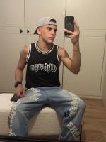 677499836: Chico busca chica en Madrid