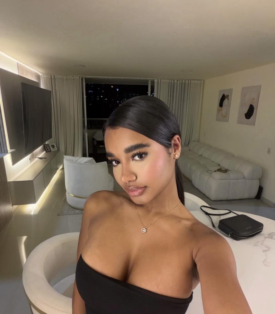 612448556: Chica busca chico en Málaga
