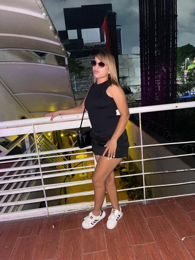 641805592: Chica busca chico en Cádiz