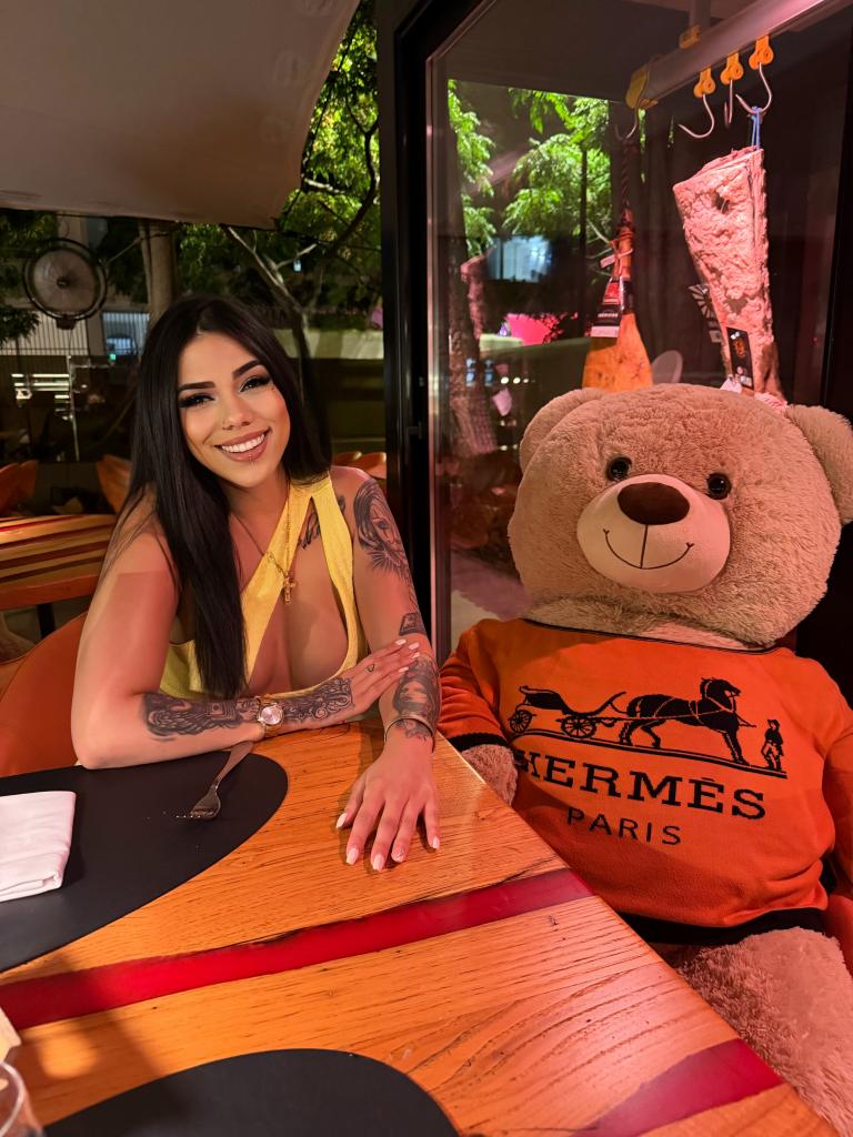 622547136: Chica busca chico en La Coruña