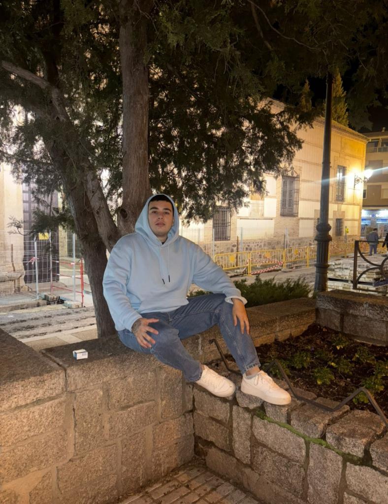 641780236: Chico busca chica en Burgos