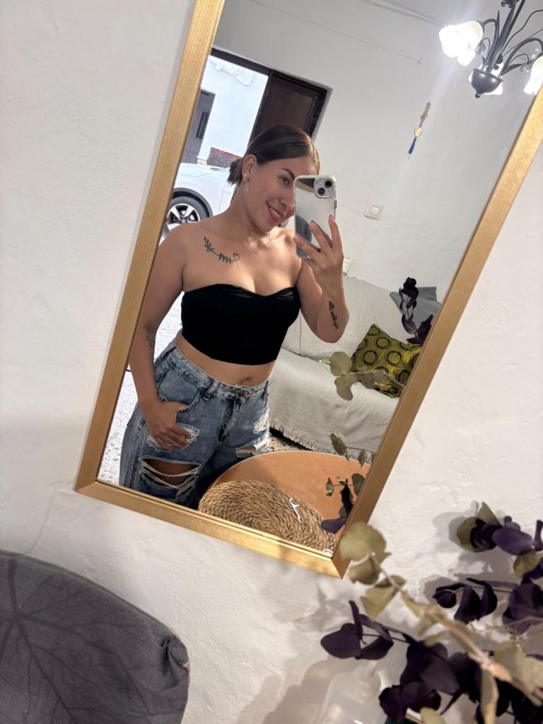 Chica busca chico en Cádiz: 