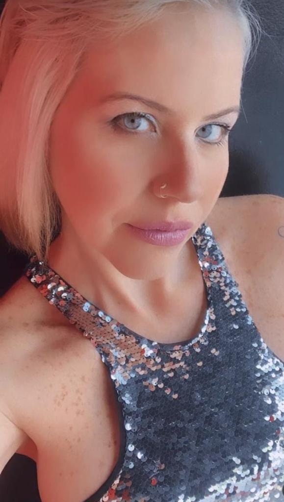 621092447: Chica busca chico en Las Palmas