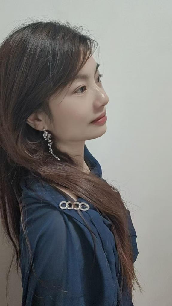 644497883: Chica busca chico en Barcelona