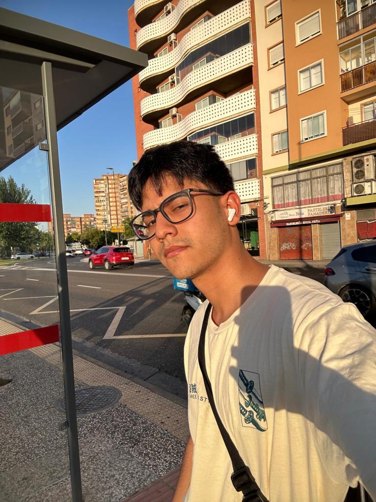 624271559: Chico busca chica en Zaragoza