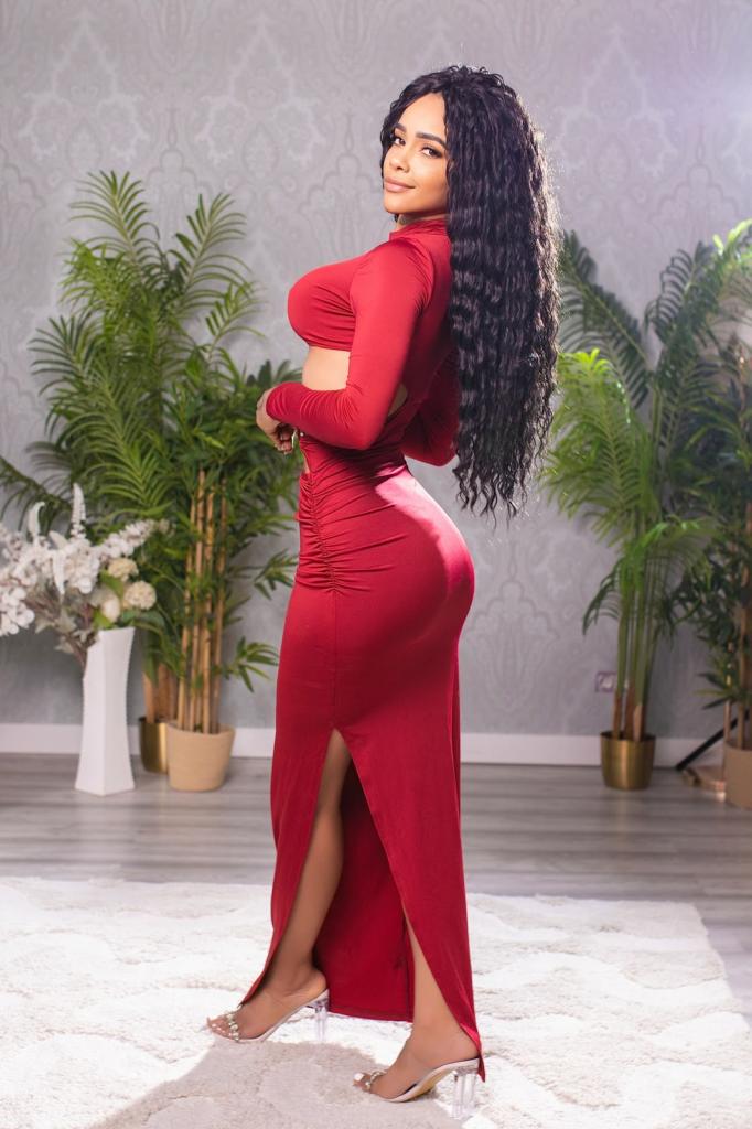 Chica busca chico en Barcelona: Chica busca chico
