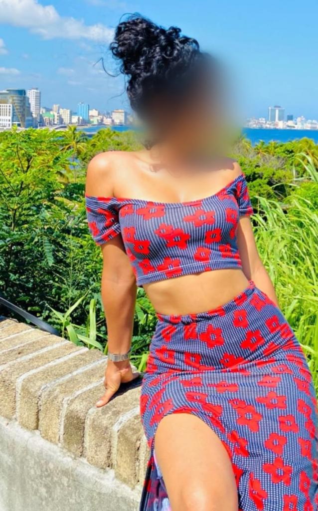 745065343: Chica busca chico en Tenerife