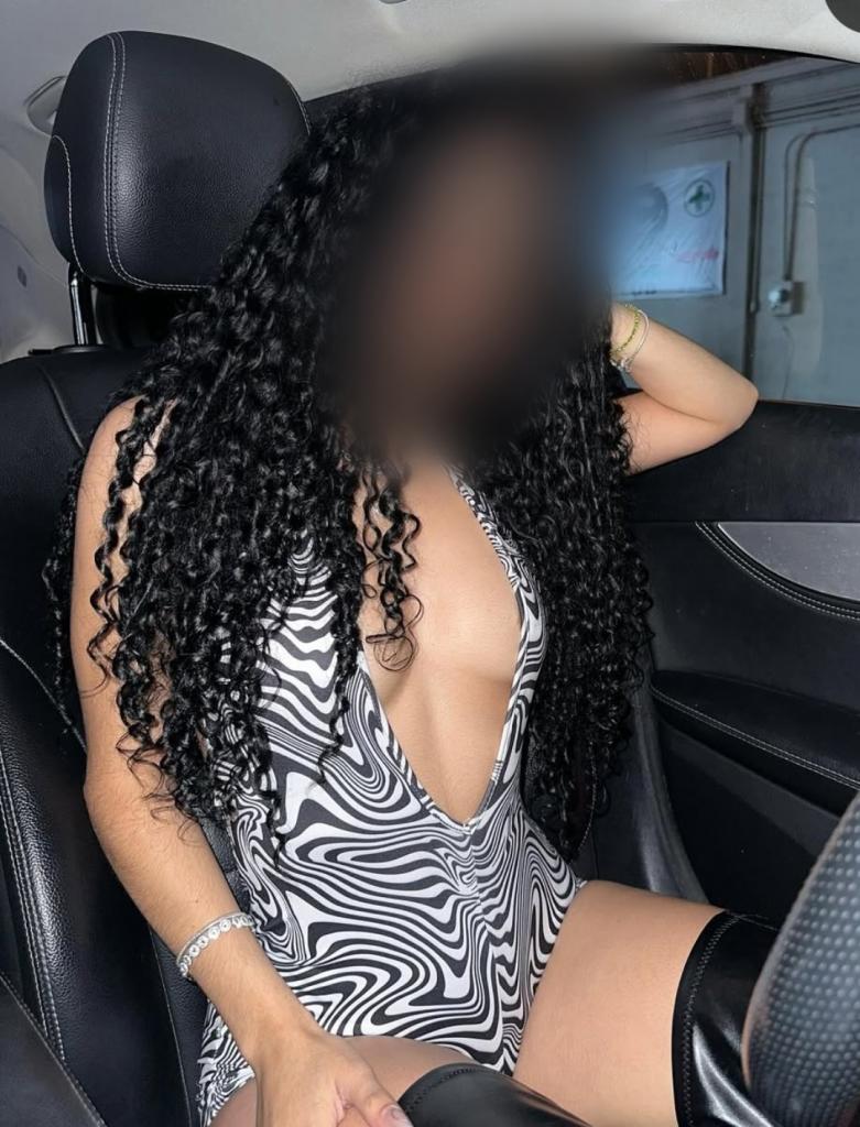 745065343: Chica busca chico en Tenerife