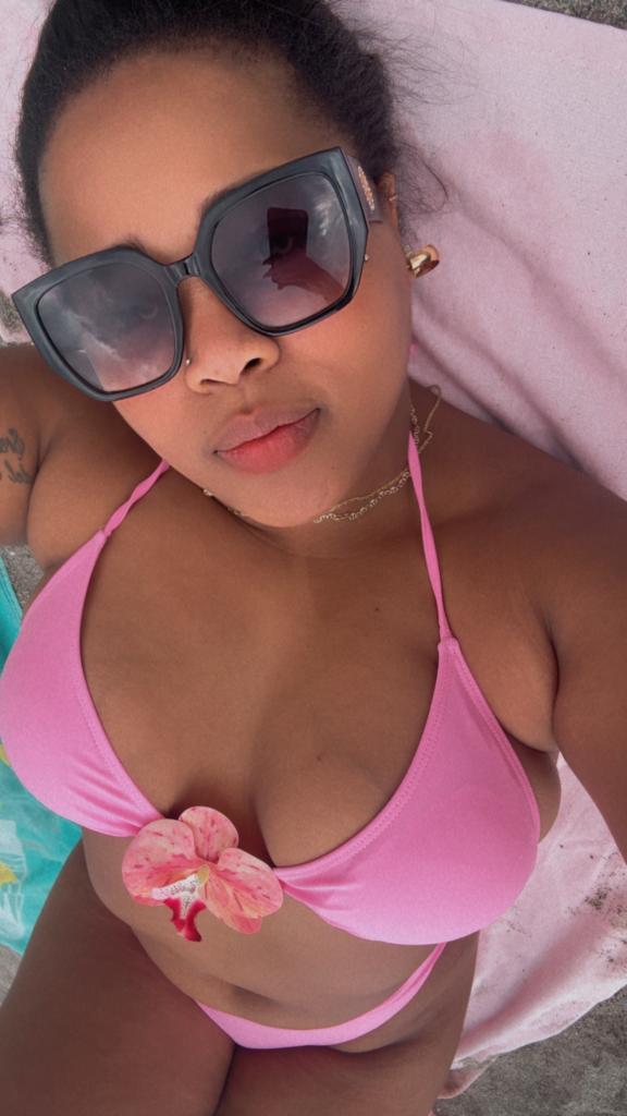 Chica busca chico en Granada: 