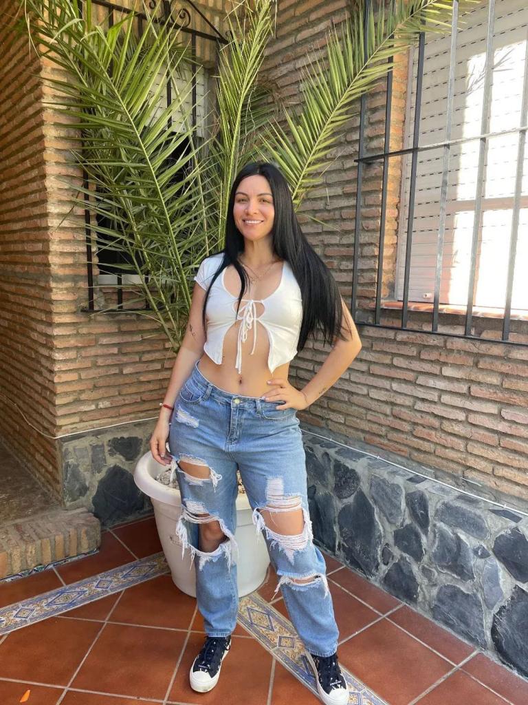 Chica busca chico en Almería: 