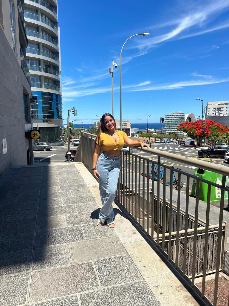 646200188: Chica busca chico en Tenerife