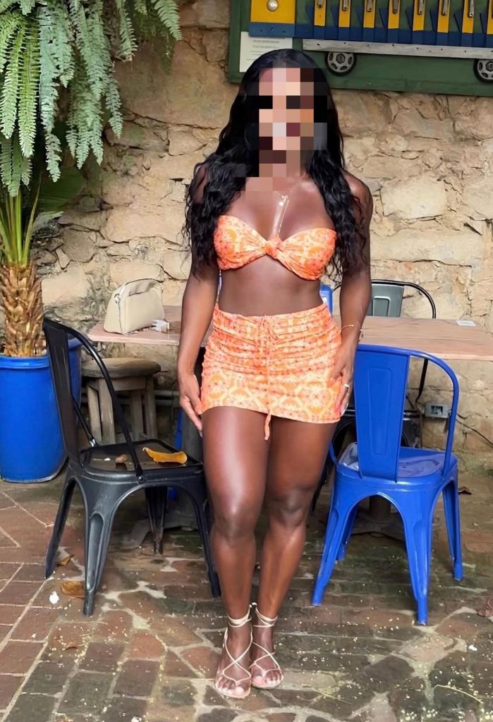 Chica busca chico en Barcelona: 