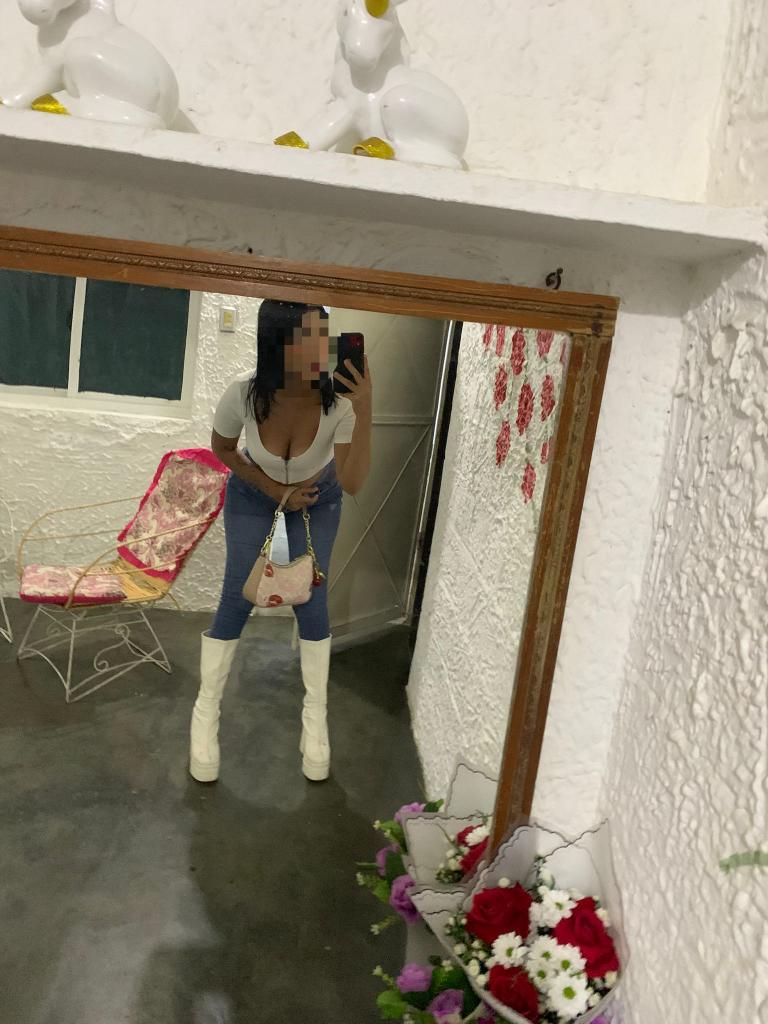 Chica busca chico en Sevilla: 