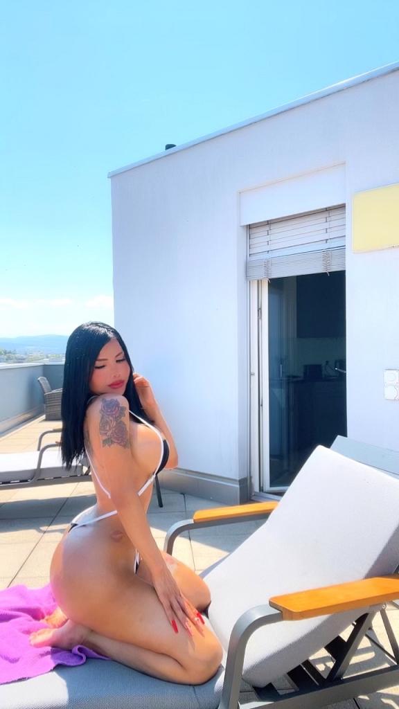 642094286: Chica busca chico en Madrid