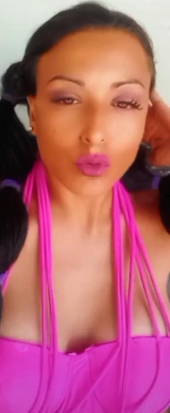 600240584: Chica busca chico en Sevilla