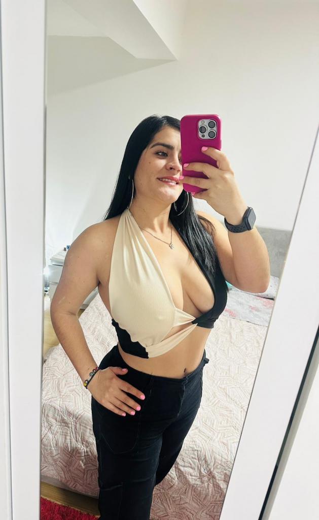 613761366: Chica busca chico en Pontevedra