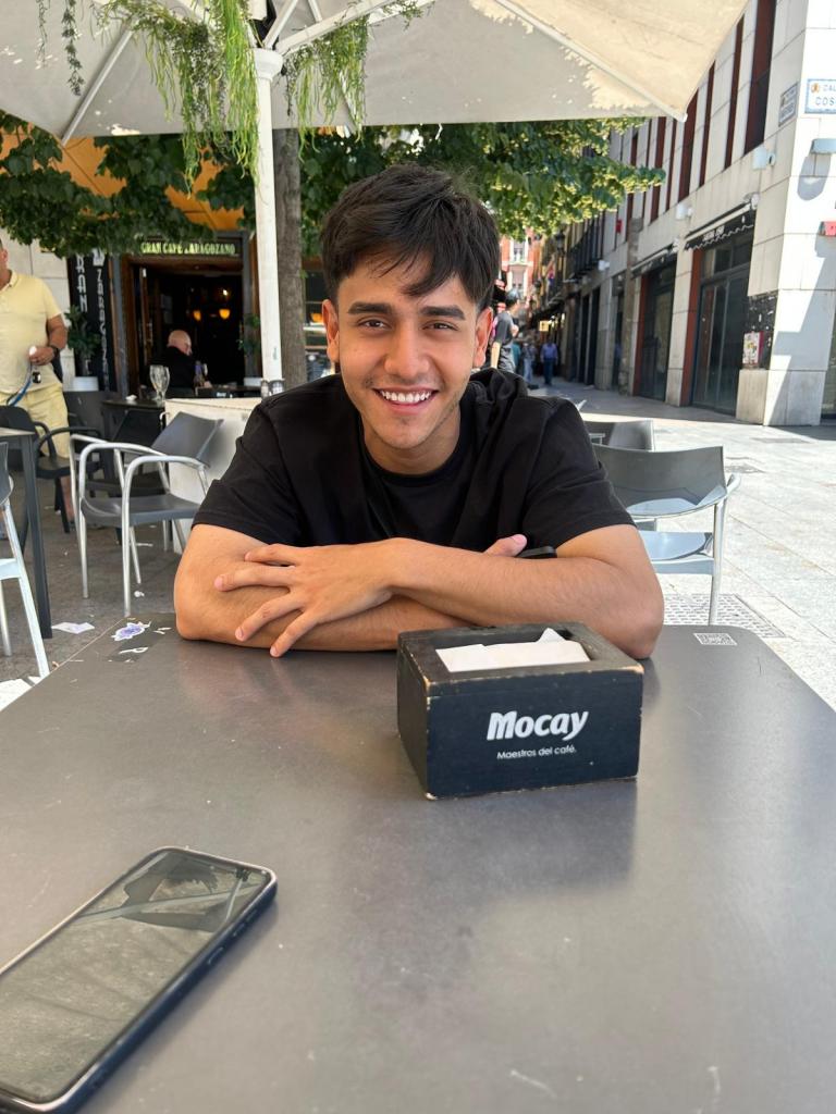 624271559: Chico busca chica en Zaragoza