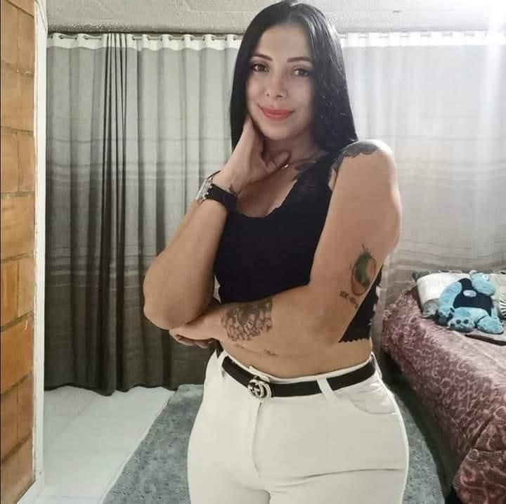 644296351: Chica busca chico en Valencia