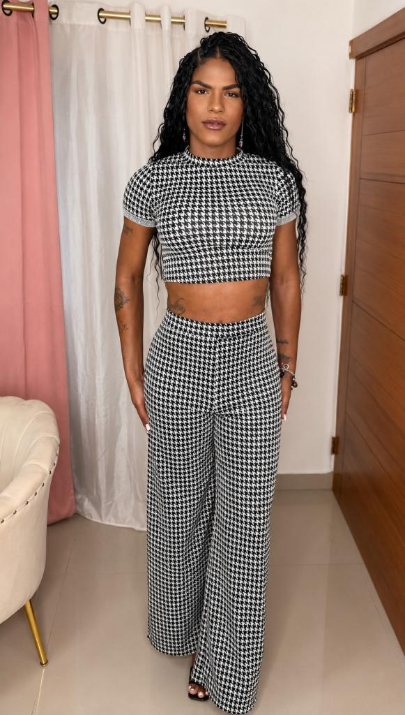 631596956: Travesti en Gerona