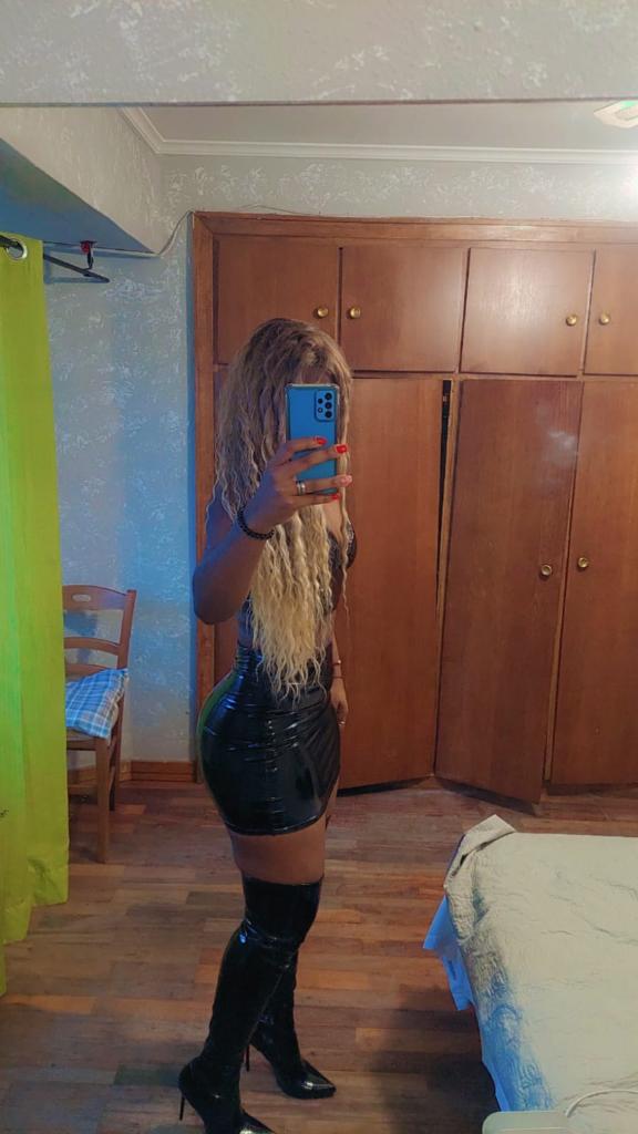 Chica busca chico en Cantabria: 